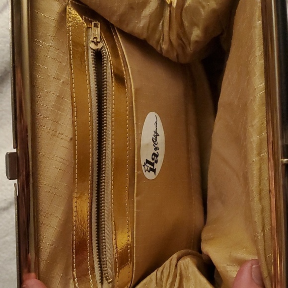 Vintage ILa of california purse - Picture 2 of 6